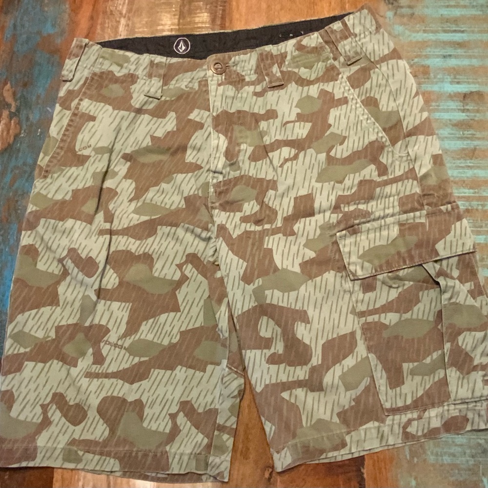 Volcom Men's Green and Brown Cargo Shorts